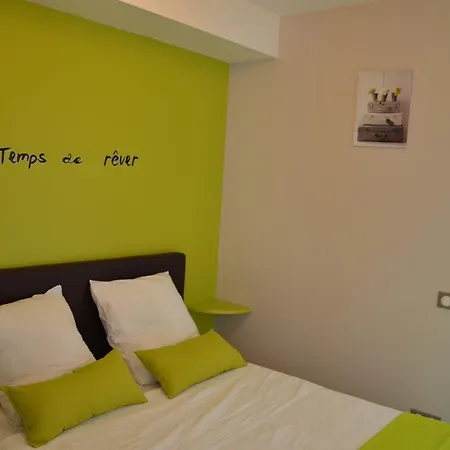 Rive Gauche Hotel *